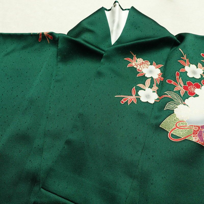振袖 正絹 古典柄 袷仕立て 身丈161cm 裄丈63cm リサイクル着物 着物 箔 金彩 結婚式 成人式 二十歳 二十歳の集い パーティー フォーマル 華やか 菊 緑・うぐいす色_画像19