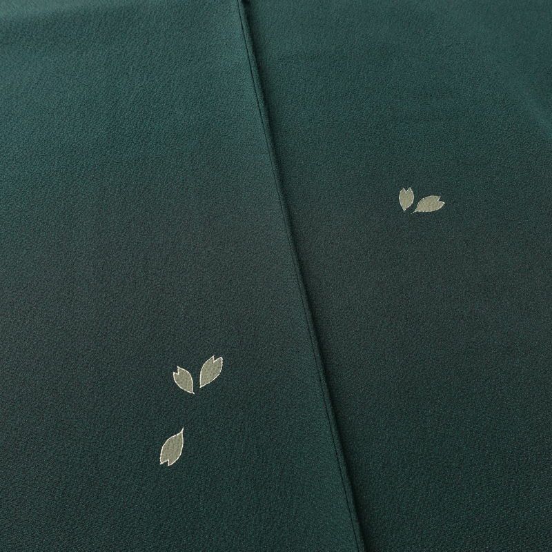 付け下げ 辻村寿三郎 ジュサブロー 美品 しつけ糸付き 縮緬 正絹 木の葉・植物柄 袷仕立て 身丈158cm 裄丈63cm リサイクル着物 着物 シンプル 緑・うぐいす色_画像8