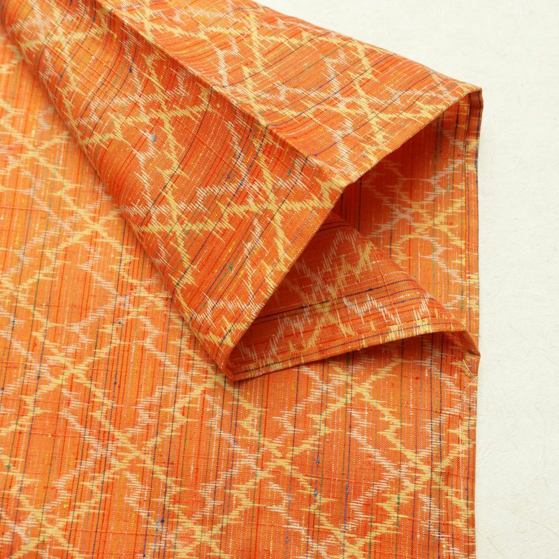 単衣 紬 美品 バチ衿仕立て 正絹 縞柄・線柄 単衣仕立て 身丈155cm 裄丈62.5cm リサイクル着物 一部しつけ糸付き 着物 橙_画像14