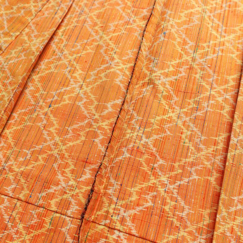 単衣 紬 美品 バチ衿仕立て 正絹 縞柄・線柄 単衣仕立て 身丈155cm 裄丈62.5cm リサイクル着物 一部しつけ糸付き 着物 橙_画像18
