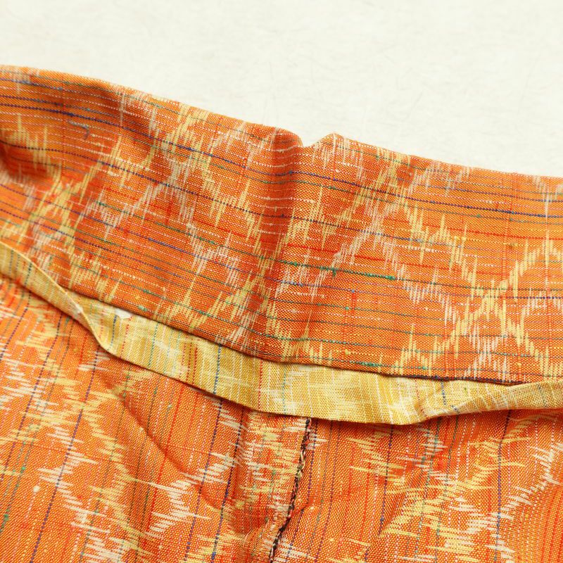 単衣 紬 美品 バチ衿仕立て 正絹 縞柄・線柄 単衣仕立て 身丈155cm 裄丈62.5cm リサイクル着物 一部しつけ糸付き 着物 橙_画像19