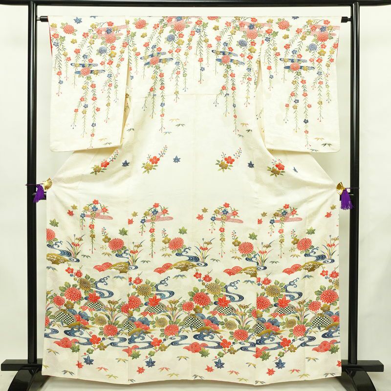 訪問着 正絹 花柄 袷仕立て 身丈163cm 裄丈63cm リサイクル着物 着物 結婚式 パーティー フォーマル 菊 白_画像1