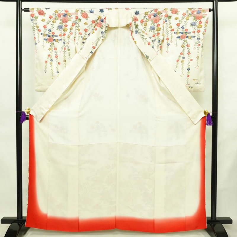 訪問着 正絹 花柄 袷仕立て 身丈163cm 裄丈63cm リサイクル着物 着物 結婚式 パーティー フォーマル 菊 白_画像3