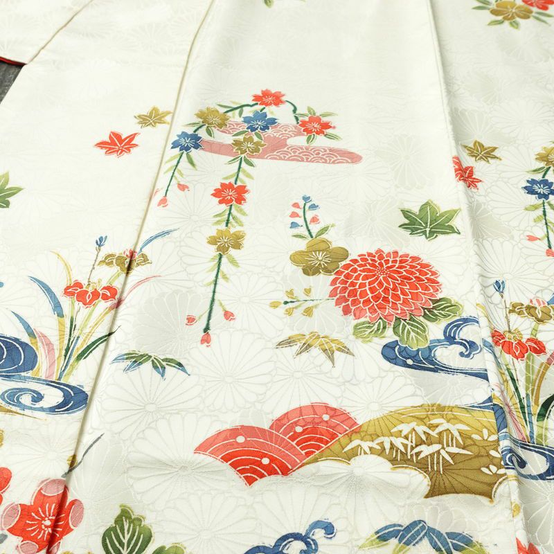 訪問着 正絹 花柄 袷仕立て 身丈163cm 裄丈63cm リサイクル着物 着物 結婚式 パーティー フォーマル 菊 白_画像5