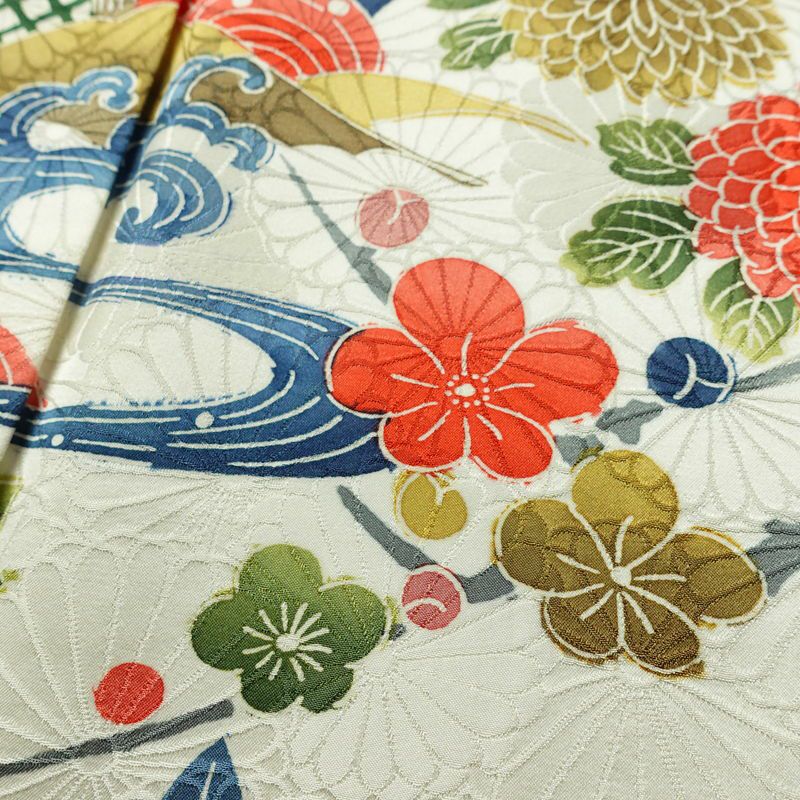 訪問着 正絹 花柄 袷仕立て 身丈163cm 裄丈63cm リサイクル着物 着物 結婚式 パーティー フォーマル 菊 白_画像10