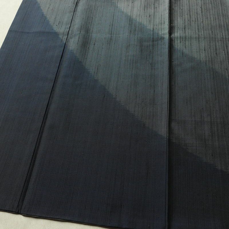 紬 付下 良品 落款入り 諏訪好風 正絹 幾何学柄・抽象柄 袷仕立て 身丈160.5cm 裄丈62.5cm リサイクル着物 着物 洒落 粋 青・紺_画像4