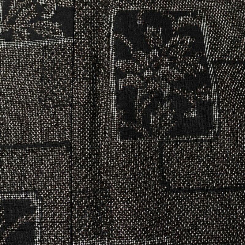 紬 良品 正絹 木の葉・植物柄 袷仕立て 身丈161.5cm 裄丈63cm リサイクル着物 着物 茶_画像6