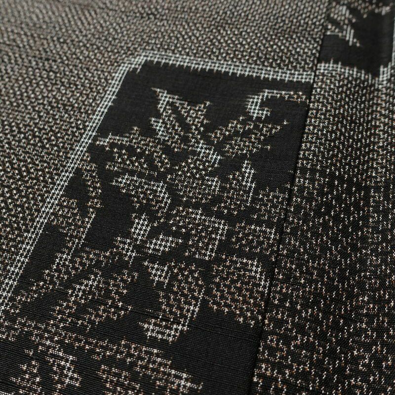 紬 良品 正絹 木の葉・植物柄 袷仕立て 身丈161.5cm 裄丈63cm リサイクル着物 着物 茶_画像9