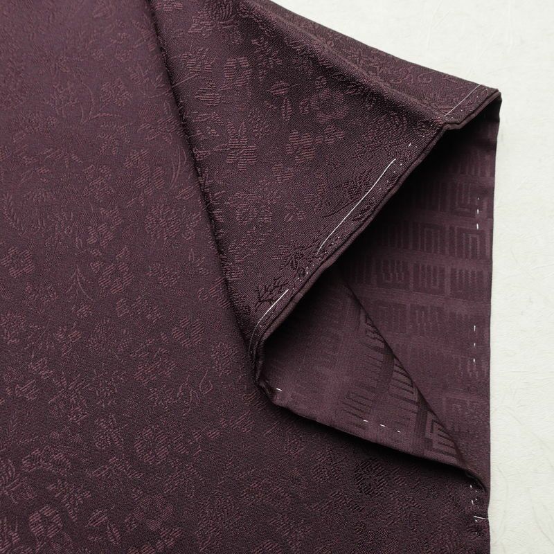 色無地 美品 しつけ糸付き 一つ紋付き 正絹 木の葉・植物柄 袷仕立て 身丈149cm 裄丈63cm リサイクル着物 着物 未使用品 お茶会 フォーマル 紫・藤色_画像13