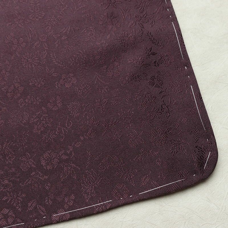 色無地 美品 しつけ糸付き 一つ紋付き 正絹 木の葉・植物柄 袷仕立て 身丈149cm 裄丈63cm リサイクル着物 着物 未使用品 お茶会 フォーマル 紫・藤色_画像14