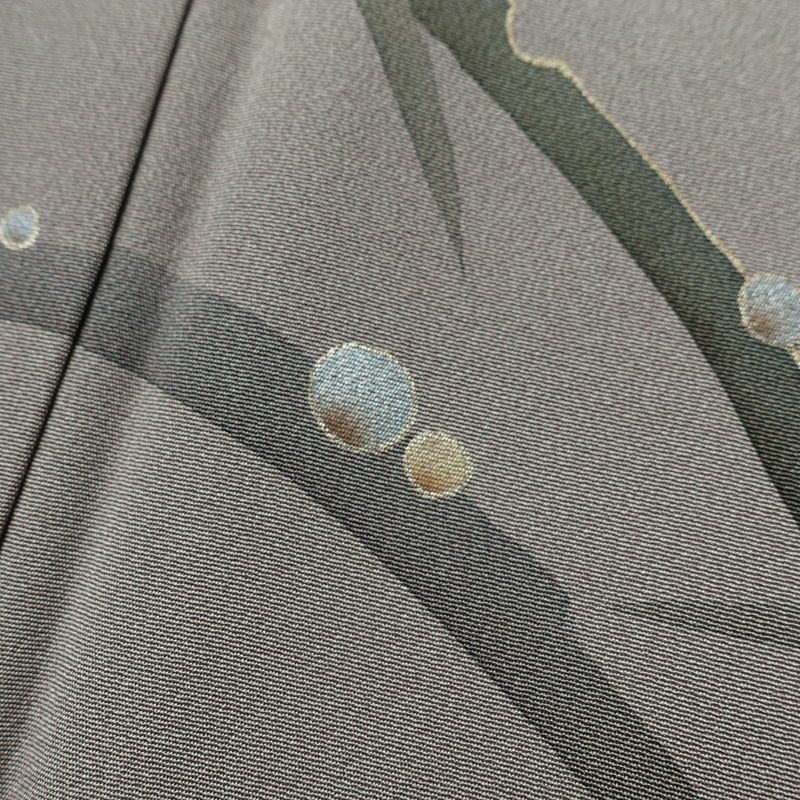 付け下げ 美品 縮緬 正絹 木の葉・植物柄 袷仕立て 身丈165cm 裄丈67cm リサイクル着物 着物 箔 共八掛 露芝 入学式 卒業式 七五三 お宮参り フォーマル 茶_画像9