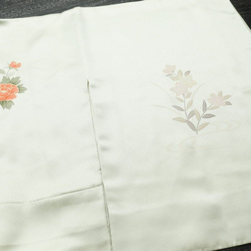 訪問着 しつけ糸付き 相良刺繍 綸子 正絹 花柄 袷仕立て 身丈164cm 裄丈65cm リサイクル着物 着物 箔 金彩 入学式 卒業式 結婚式 七五三 お宮参り フォーマル 菊 緑・うぐいす色_画像13