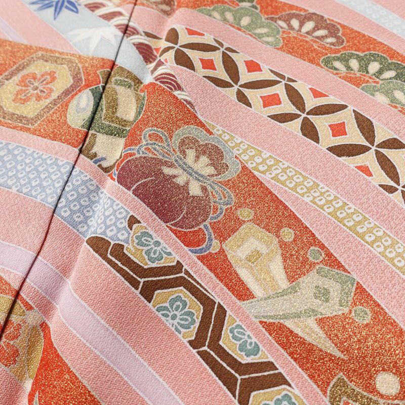 付け下げ 美品 しつけ糸付き 正絹 古典柄 袷仕立て 身丈156cm 裄丈63cm リサイクル着物 着物 箔 金彩 入学式 七五三 お宮参り フォーマル ピンク_画像7