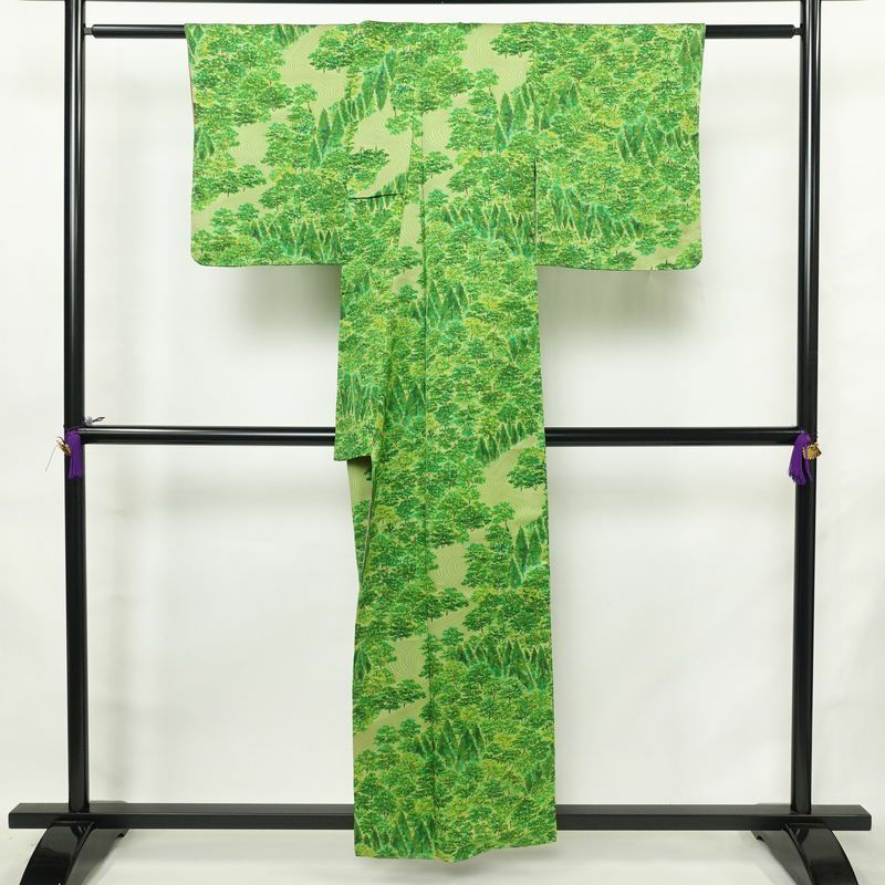 小紋 付下小紋 良品 しつけ糸付き 正絹 風景柄 袷仕立て 身丈156cm 裄丈62.5cm リサイクル着物 着物 緑・うぐいす色_画像2