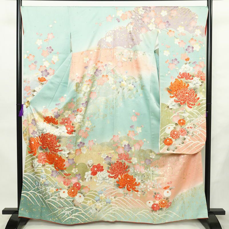 振袖 良品 金駒刺繍 正絹 花柄 袷仕立て 身丈164cm 裄丈68cm リサイクル着物 着物 箔 金彩 成人式 二十歳 二十歳の集い パーティー フォーマル 華やか 梅 萩 菊 ミントグリーン 緑・うぐいす色_画像1