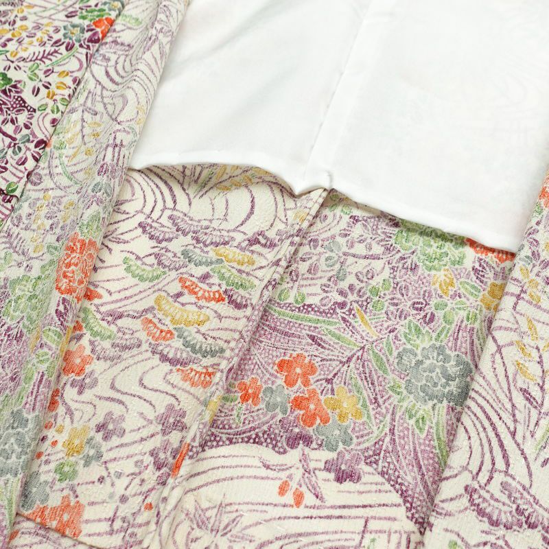 単衣 小紋 美品 しつけ糸付き バチ衿仕立て 正絹 古典柄 単衣仕立て 身丈165cm 裄丈66cm リサイクル着物 着物 多色使い_画像17