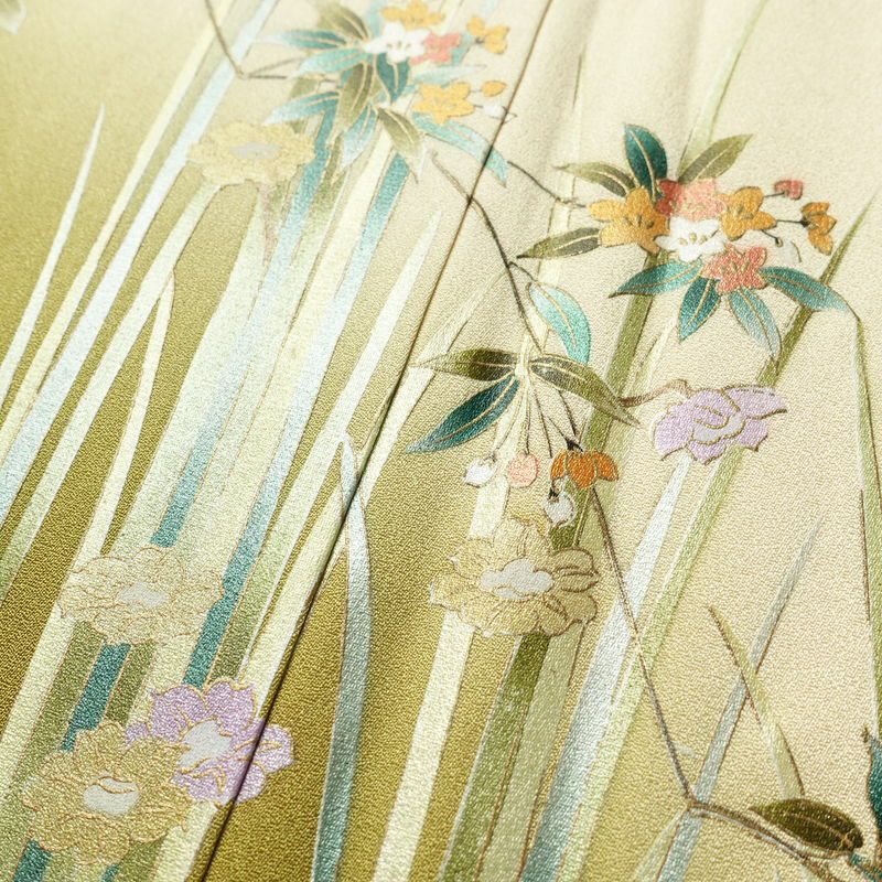 訪問着 美品 しつけ糸付き 正絹 木の葉・植物柄 袷仕立て 身丈157cm 裄丈64.5cm リサイクル着物 着物 箔 金彩 入学式 卒業式 七五三 お宮参り フォーマル 黄・黄土色_画像10