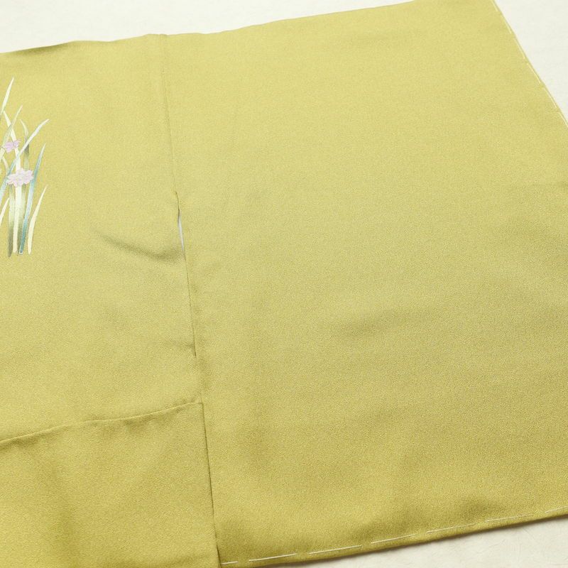 訪問着 美品 しつけ糸付き 正絹 木の葉・植物柄 袷仕立て 身丈157cm 裄丈64.5cm リサイクル着物 着物 箔 金彩 入学式 卒業式 七五三 お宮参り フォーマル 黄・黄土色_画像14