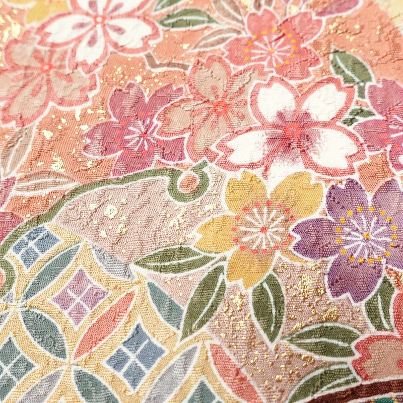 訪問着 美品 ふくれ織 正絹 古典柄 袷仕立て 身丈161cm 裄丈67cm リサイクル着物 一部しつけ糸付き 着物 箔 入学式 卒業式 七五三 お宮参り フォーマル ベージュ_画像8