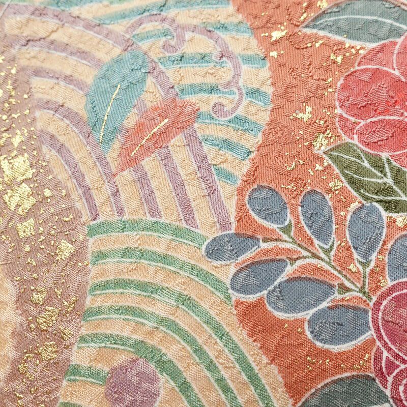 訪問着 美品 ふくれ織 正絹 古典柄 袷仕立て 身丈161cm 裄丈67cm リサイクル着物 一部しつけ糸付き 着物 箔 入学式 卒業式 七五三 お宮参り フォーマル ベージュ_画像10