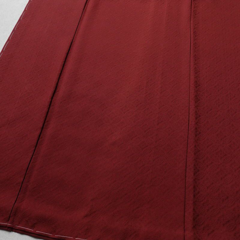 色無地 良品 しつけ糸付き 正絹 古典柄 袷仕立て 身丈167cm 裄丈67cm リサイクル着物 着物 お茶会 小豆・エンジ_画像4