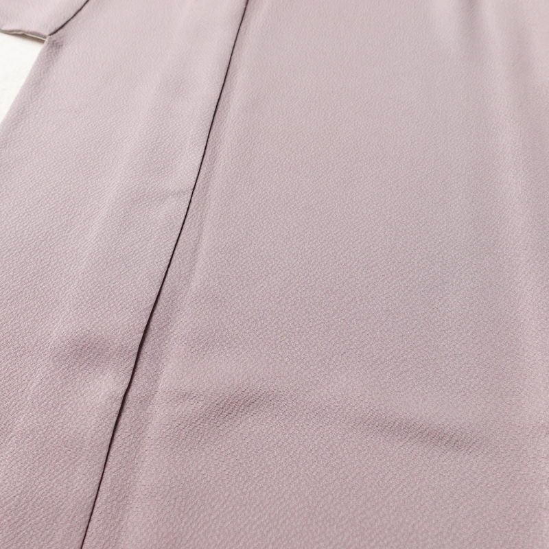 単衣 色無地 良品 落款入り 正絹 無地 単衣仕立て 身丈163.5cm 裄丈68cm リサイクル着物 着物 お茶会 フォーマル シンプル くすみパープル 紫・藤色_画像5