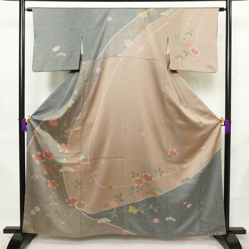 訪問着 正絹 花柄 袷仕立て 身丈161cm 裄丈63.5cm リサイクル着物 着物 共八掛 入学式 卒業式 七五三 お宮参り フォーマル 多色使い_画像1