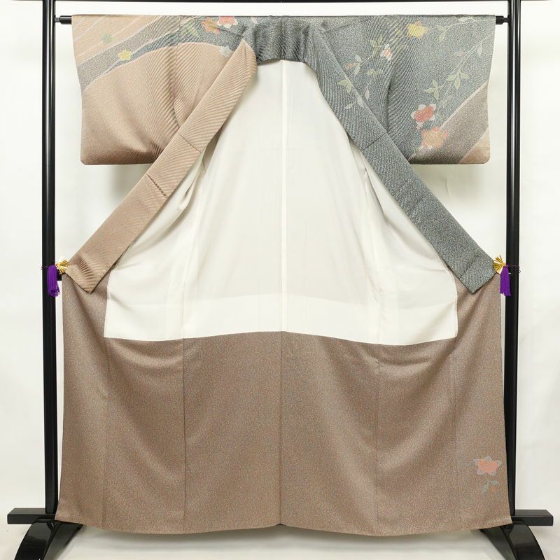 訪問着 正絹 花柄 袷仕立て 身丈161cm 裄丈63.5cm リサイクル着物 着物 共八掛 入学式 卒業式 七五三 お宮参り フォーマル 多色使い_画像3