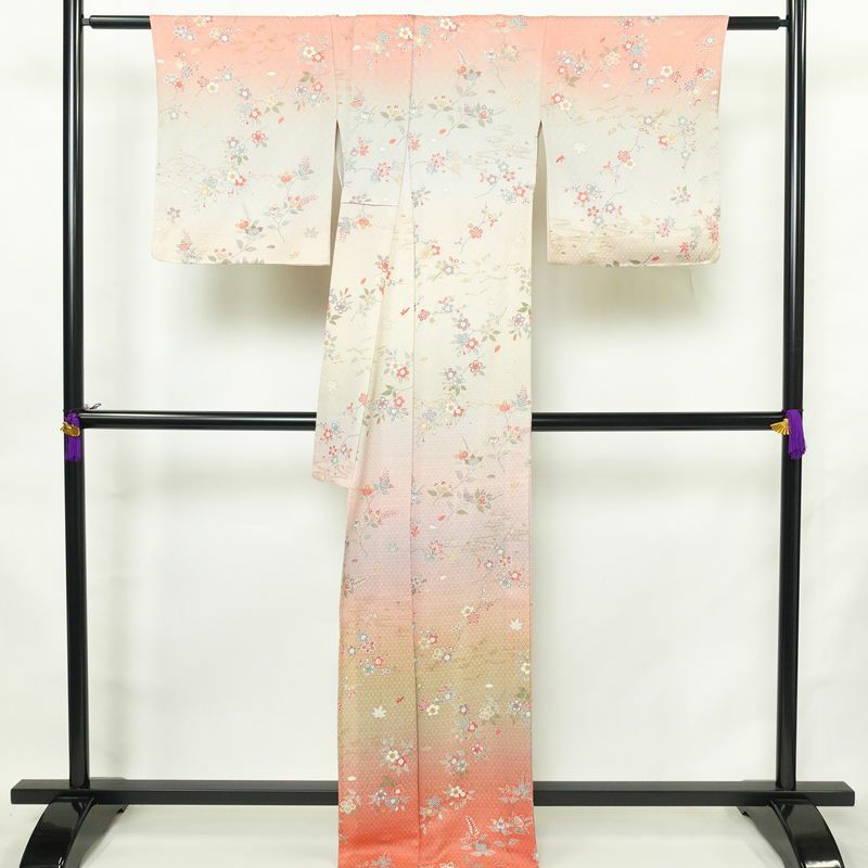 単衣 訪問着 良品 正絹 花柄 単衣仕立て 身丈168.5cm 裄丈68cm リサイクル着物 一部しつけ糸付き 着物 箔 ピンク_画像2