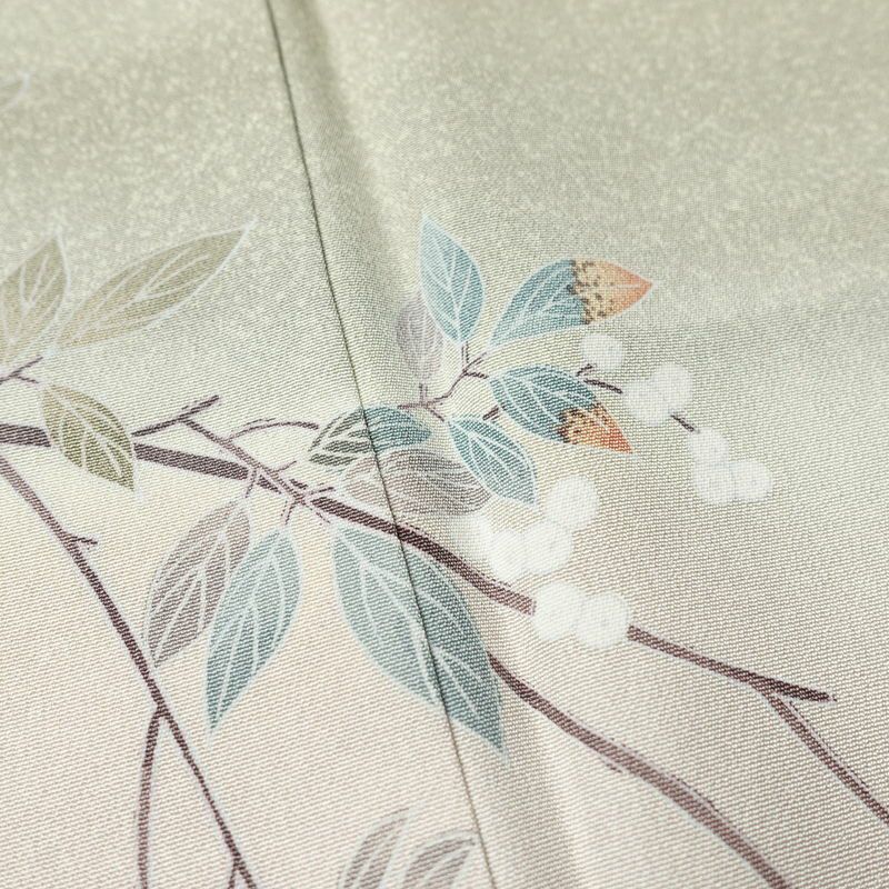 訪問着 縮緬 一つ紋付き 正絹 木の葉・植物柄 袷仕立て 身丈157cm 裄丈67.5cm リサイクル着物 着物 共八掛 入学式 卒業式 七五三 お宮参り フォーマル 上品 緑・うぐいす色_画像8