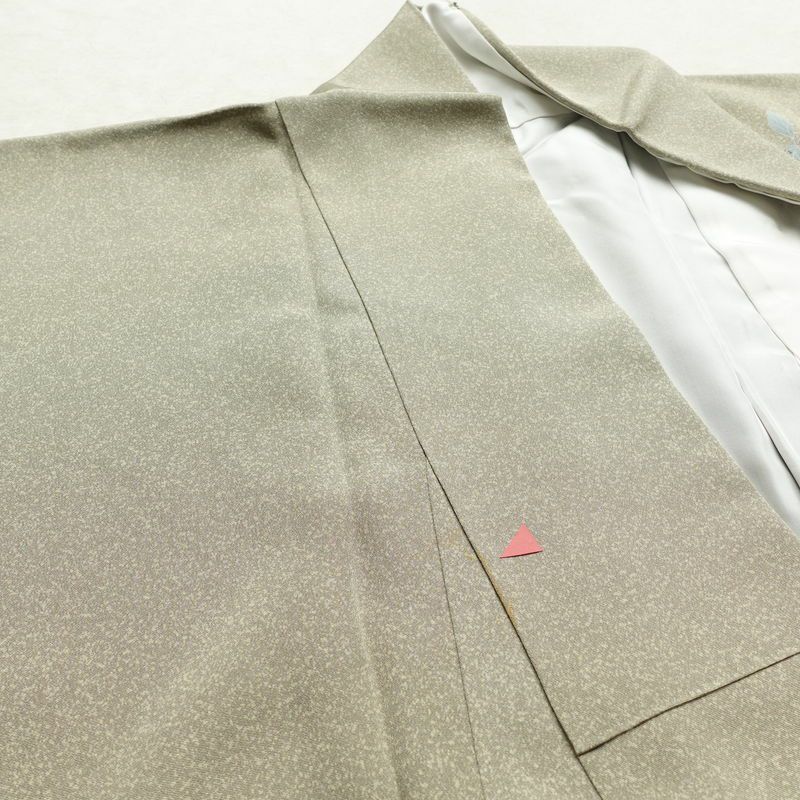 訪問着 縮緬 一つ紋付き 正絹 木の葉・植物柄 袷仕立て 身丈157cm 裄丈67.5cm リサイクル着物 着物 共八掛 入学式 卒業式 七五三 お宮参り フォーマル 上品 緑・うぐいす色_画像18