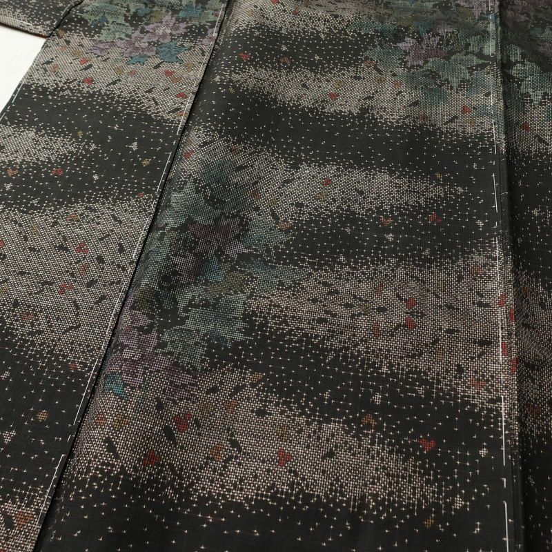 大島紬 良品 証紙なし しつけ糸付き 正絹 木の葉・植物柄 袷仕立て 身丈161cm 裄丈66cm リサイクル着物 着物 茶_画像5