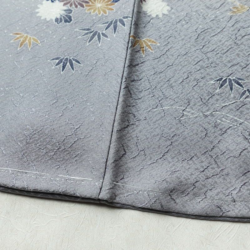 付け下げ 美品 しつけ糸付き 正絹 風景柄 袷仕立て 身丈159cm 裄丈65cm リサイクル着物 着物 入学式 卒業式 七五三 お宮参り くすみブルー フォーマル 青・紺_画像12