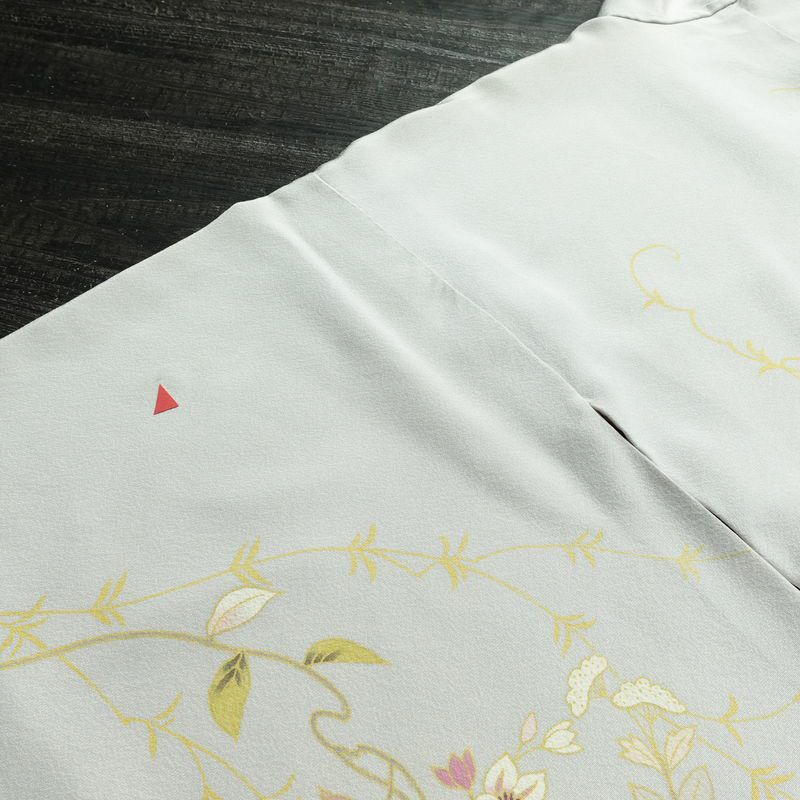 訪問着 良品 しつけ糸付き 縮緬 正絹 花柄 袷仕立て 身丈166cm 裄丈68cm リサイクル着物 着物 入学式 卒業式 七五三 お宮参り フォーマル 上品 青・紺_画像14