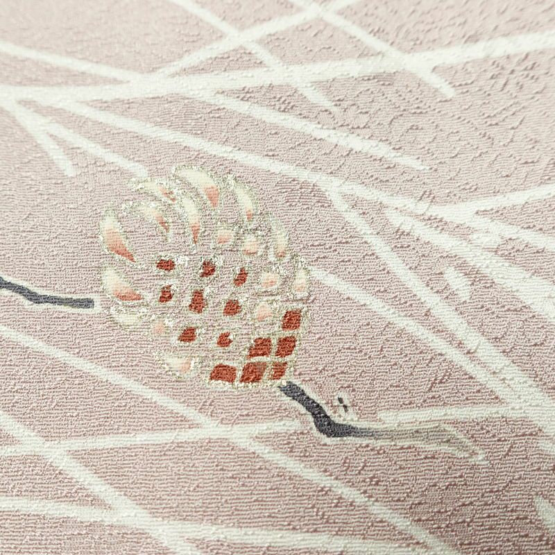 付け下げ 良品 一つ紋付き 正絹 木の葉・植物柄 袷仕立て 身丈161cm 裄丈67cm リサイクル着物 着物 箔 入学式 卒業式 七五三 お宮参り フォーマル 上品 松葉 松ぼっくり 紫・藤色_画像8