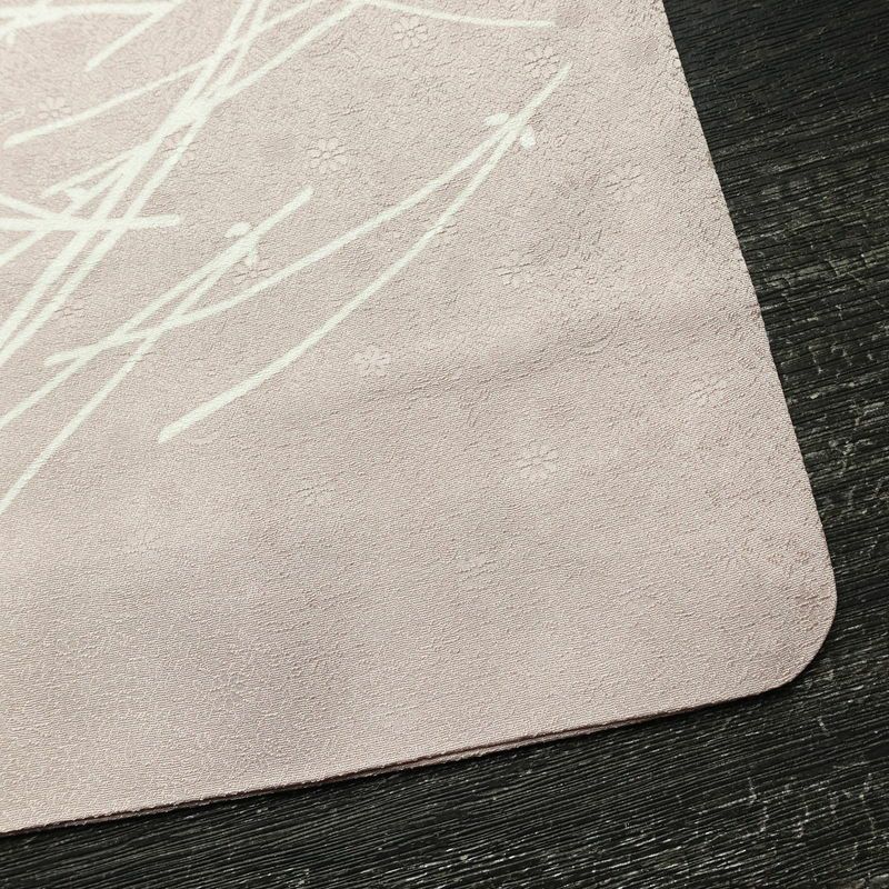 付け下げ 良品 一つ紋付き 正絹 木の葉・植物柄 袷仕立て 身丈161cm 裄丈67cm リサイクル着物 着物 箔 入学式 卒業式 七五三 お宮参り フォーマル 上品 松葉 松ぼっくり 紫・藤色_画像16