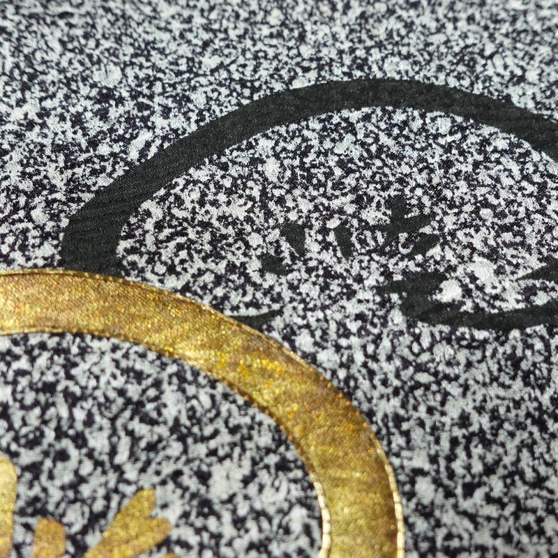 付け下げ 良品 しつけ糸付き 金駒刺繍 一つ紋付き 正絹 木の葉・植物柄 袷仕立て 身丈163.5cm 裄丈68.5cm リサイクル着物 着物 箔 共八掛 グレー_画像9