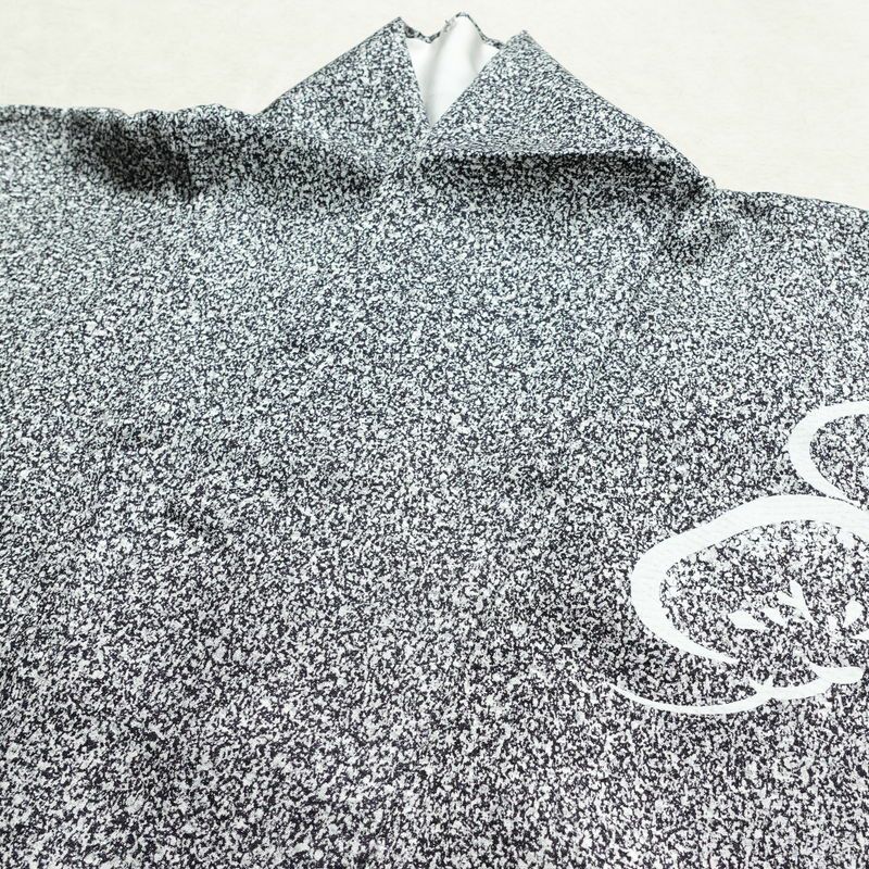 付け下げ 良品 しつけ糸付き 金駒刺繍 一つ紋付き 正絹 木の葉・植物柄 袷仕立て 身丈163.5cm 裄丈68.5cm リサイクル着物 着物 箔 共八掛 グレー_画像17