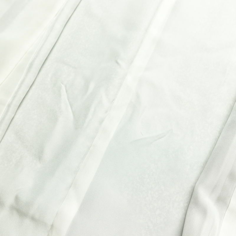 付け下げ 良品 しつけ糸付き 金駒刺繍 一つ紋付き 正絹 木の葉・植物柄 袷仕立て 身丈163.5cm 裄丈68.5cm リサイクル着物 着物 箔 共八掛 グレー_画像19