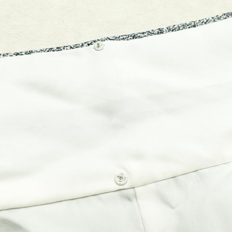 付け下げ 良品 しつけ糸付き 金駒刺繍 一つ紋付き 正絹 木の葉・植物柄 袷仕立て 身丈163.5cm 裄丈68.5cm リサイクル着物 着物 箔 共八掛 グレー_画像20