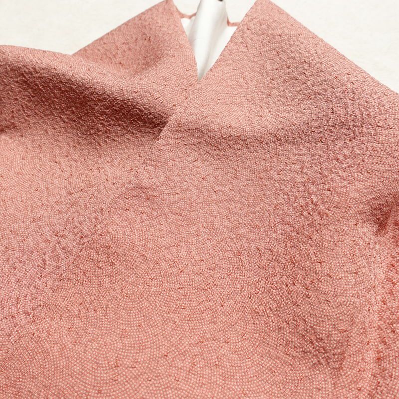 小紋 良品 鮫小紋 落款入り 圓間 正絹 流水・波柄 袷仕立て 身丈164.5cm 裄丈65.5cm リサイクル着物 着物 作家物 シンプル 洒落 ピンク_画像16