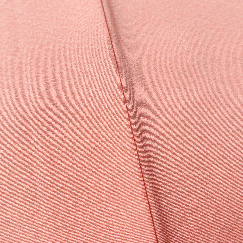 色無地 美品 しつけ糸付き 縮緬 一つ紋付き 正絹 無地 袷仕立て 身丈165.5cm 裄丈66.5cm リサイクル着物 着物 お茶会 フォーマル シンプル ピンク_画像10