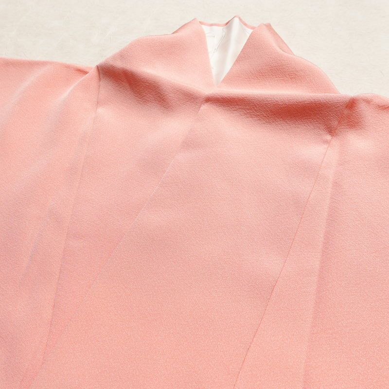 色無地 美品 しつけ糸付き 縮緬 一つ紋付き 正絹 無地 袷仕立て 身丈165.5cm 裄丈66.5cm リサイクル着物 着物 お茶会 フォーマル シンプル ピンク_画像16