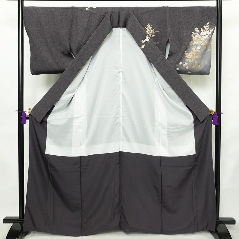 訪問着 良品 金駒刺繍 正絹 風景柄 袷仕立て 身丈166cm 裄丈68cm リサイクル着物 着物 箔 金彩 入学式 卒業式 七五三 お宮参り フォーマル 上品 紫・藤色_画像3