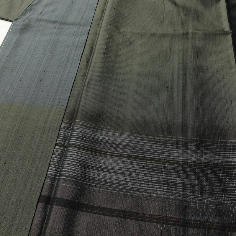 紬 付下 美品 しつけ糸付き 正絹 縞柄・線柄 袷仕立て 身丈159cm 裄丈66cm リサイクル着物 着物 シンプル おしゃれ 緑・うぐいす色_画像5