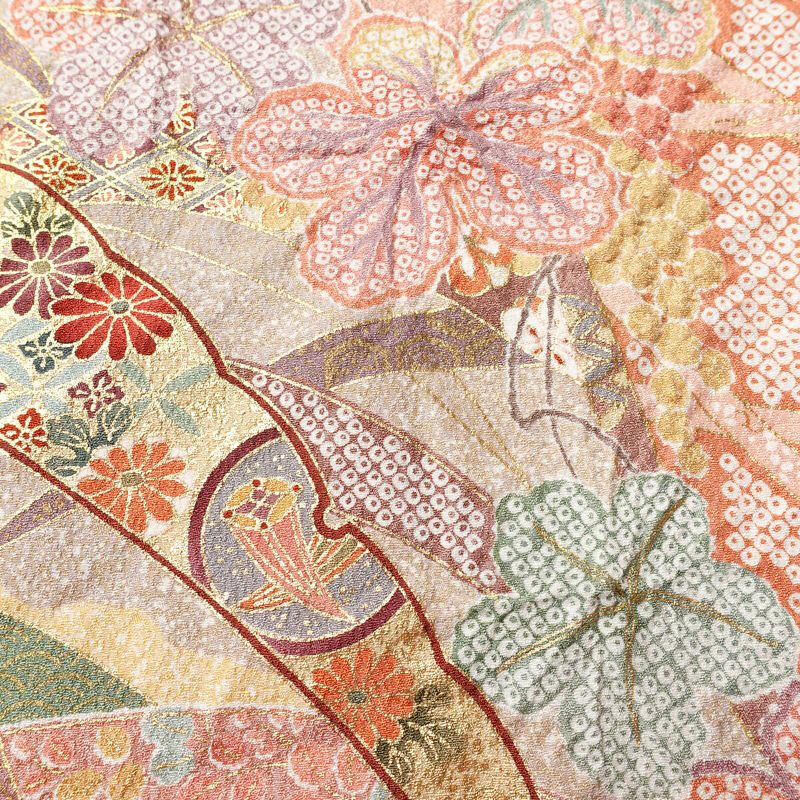 訪問着 美品 しつけ糸付き 絞り 正絹 花柄 袷仕立て 身丈167.5cm 裄丈65cm リサイクル着物 着物 刺繍 金彩 入学式 結婚式 パーティー フォーマル 絞り加工 華やか ピンク_画像7