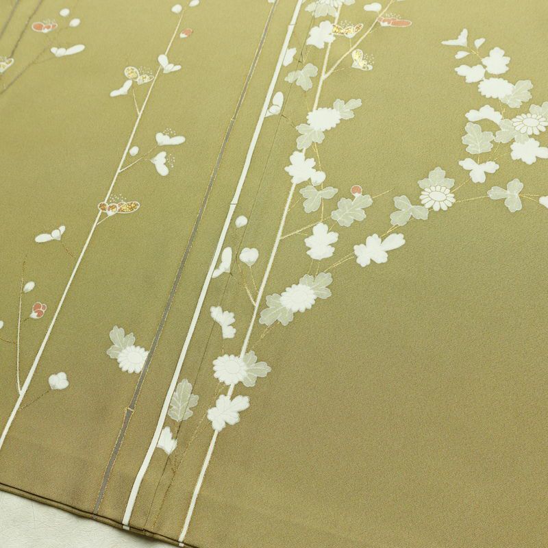 訪問着 良品 金駒刺繍 一つ紋付き 正絹 花柄 袷仕立て 身丈160.5cm 裄丈65cm リサイクル着物 着物 箔 金彩 入学式 卒業式 七五三 パーティー お宮参り フォーマル 黄・黄土色_画像13