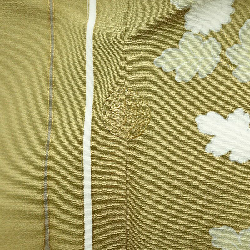 訪問着 良品 金駒刺繍 一つ紋付き 正絹 花柄 袷仕立て 身丈160.5cm 裄丈65cm リサイクル着物 着物 箔 金彩 入学式 卒業式 七五三 パーティー お宮参り フォーマル 黄・黄土色_画像14