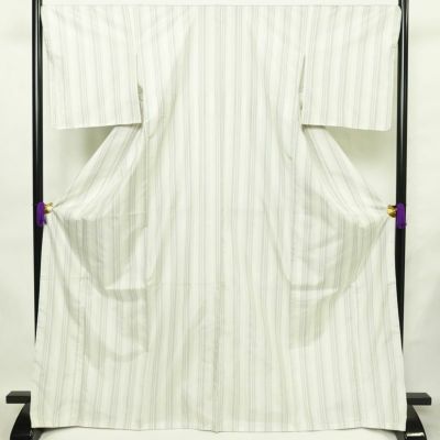 大島紬 良品 証紙なし しつけ糸付き 正絹 古典柄 袷仕立て 身丈159cm