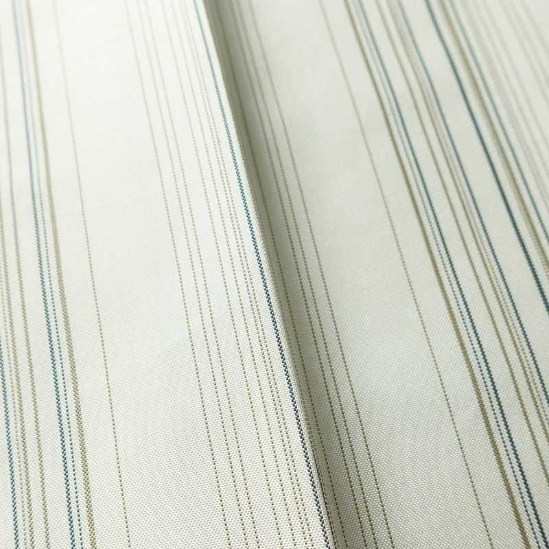 大島紬 おごじょ縞 美品 証紙あり しつけ糸付き 正絹 縞柄・線柄 袷仕立て 身丈169cm 裄丈68.5cm リサイクル着物 着物 未使用品 シンプル おしゃれ 白_画像10